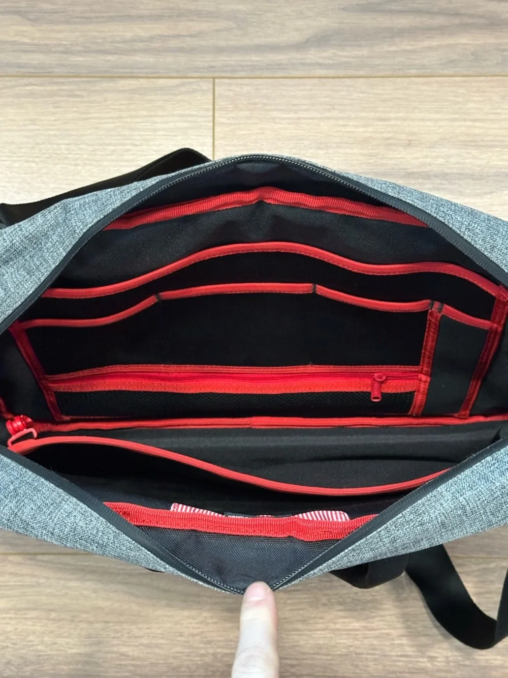 Herschel Sandford 17L Laptop Bag Travel Bag in Gray